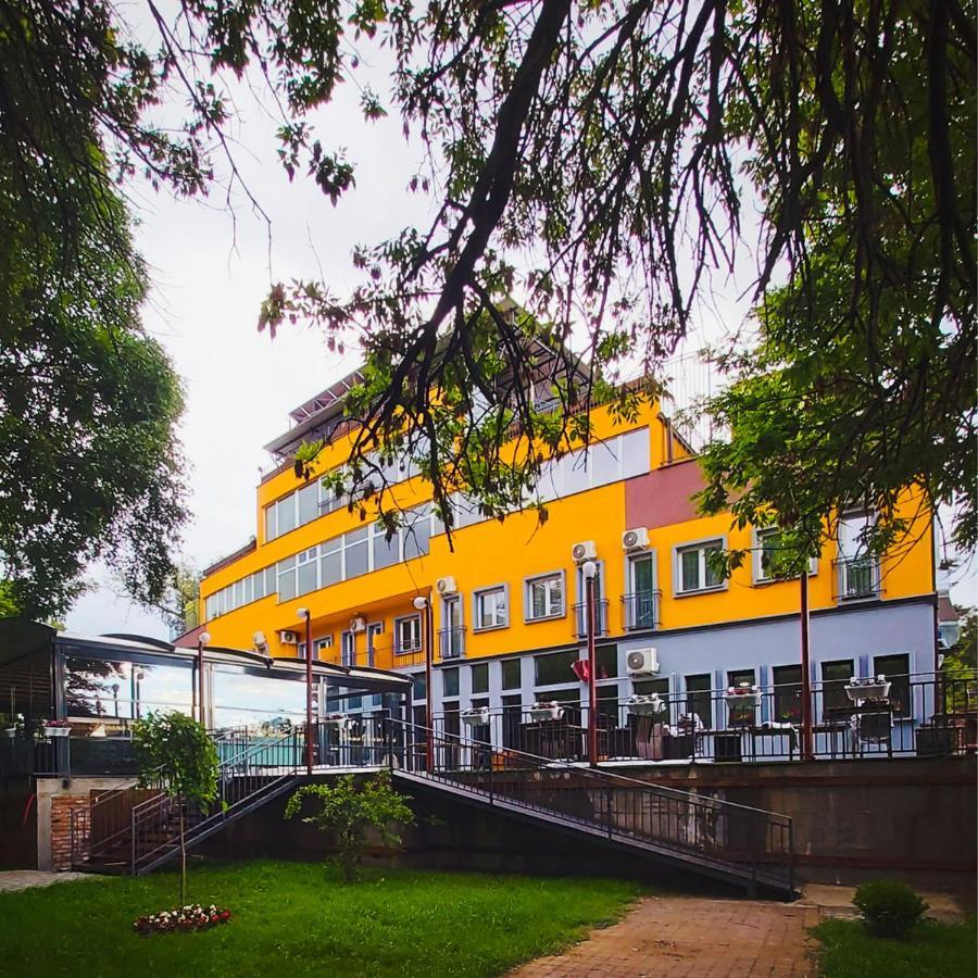 Kumanovo Spa Buitenkant foto